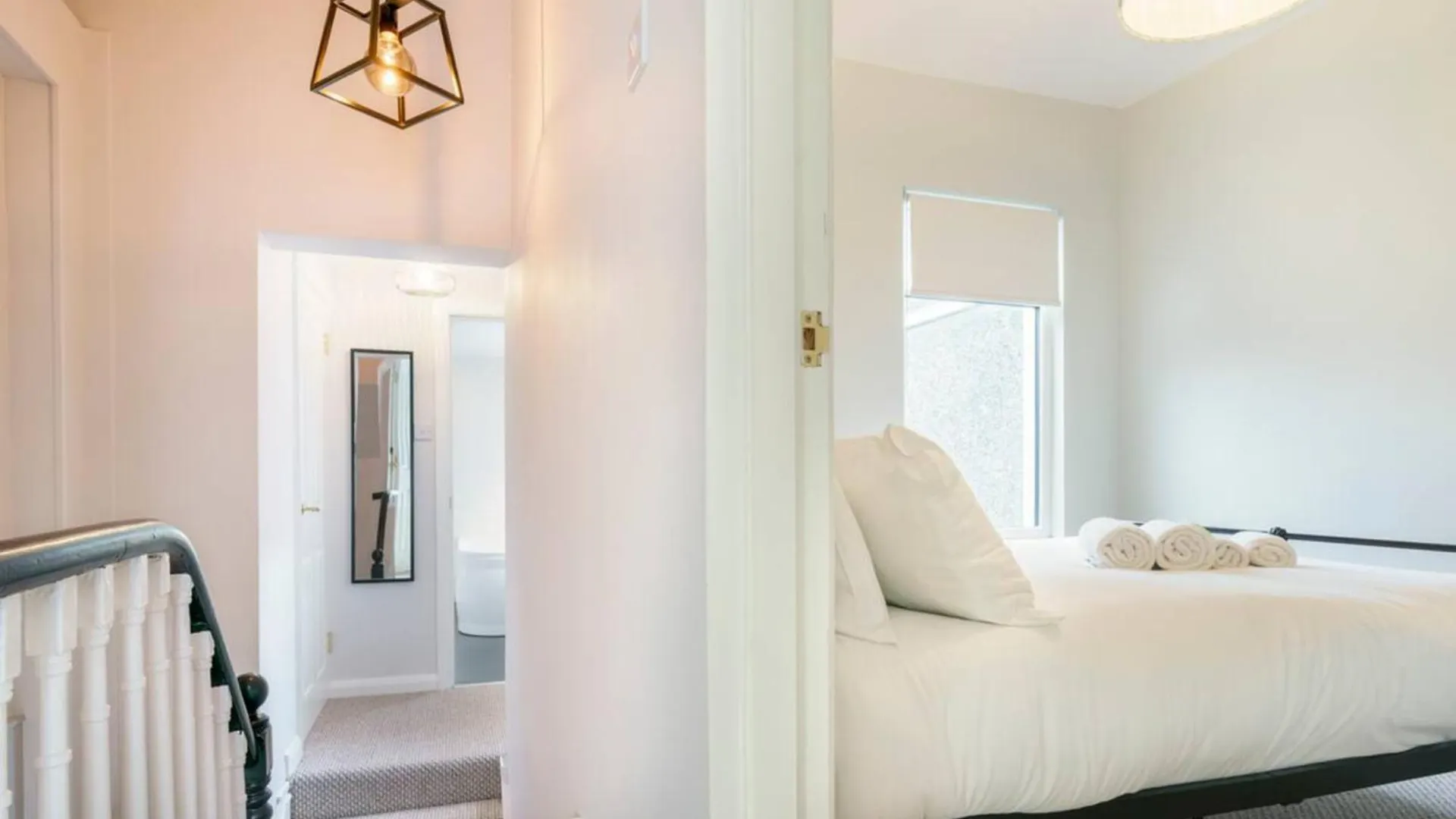 Pass The Keys Belmont Bolthole 2 Bed Bars And Eateries Abound Villa Belfast 0*,